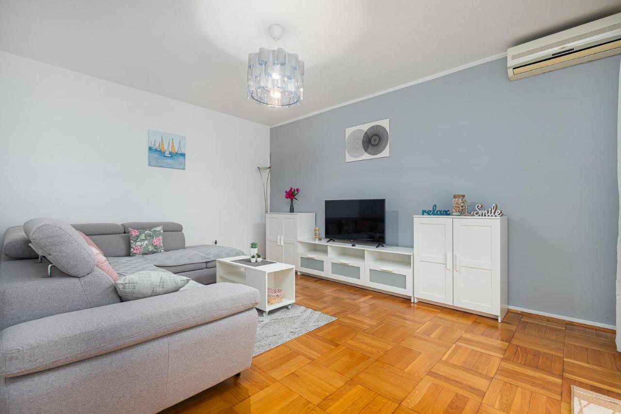 Dea B4+1 Apartment Porec Ngoại thất bức ảnh