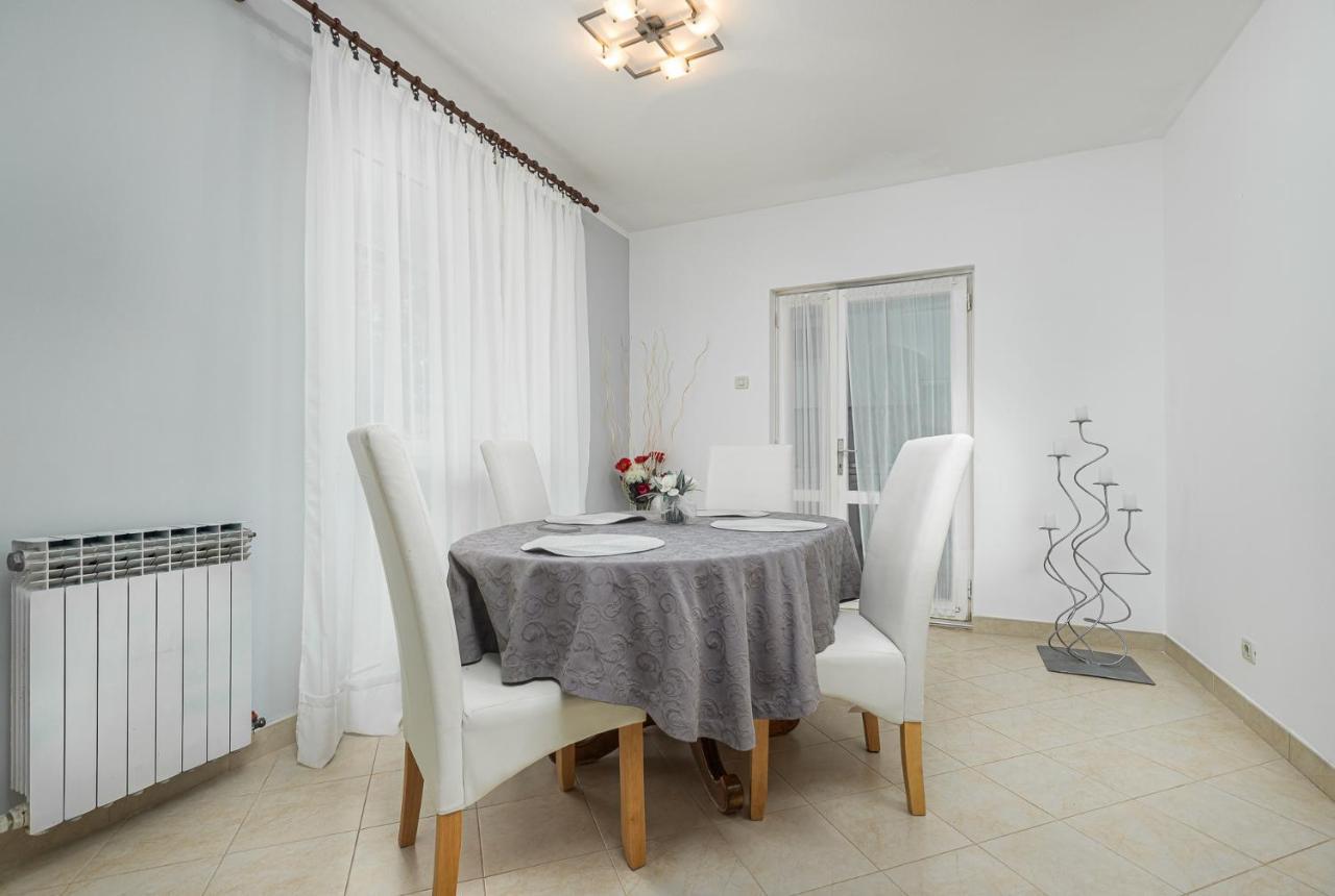 Dea B4+1 Apartment Porec Ngoại thất bức ảnh